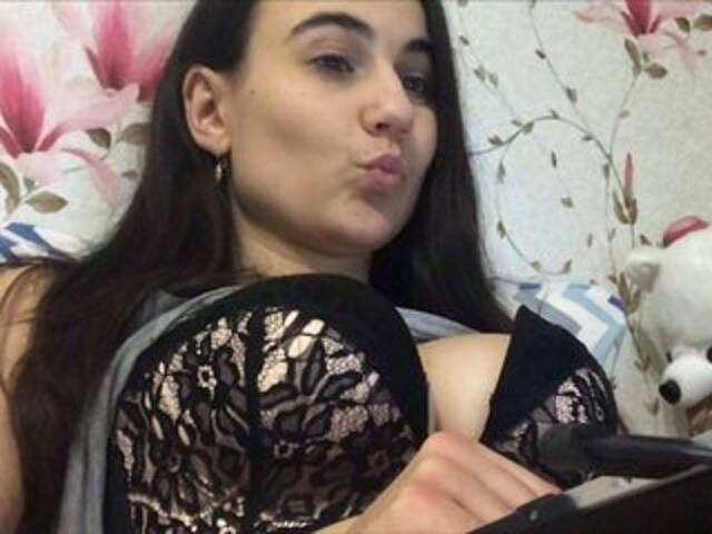 Скриншоты трансляции FloverLov