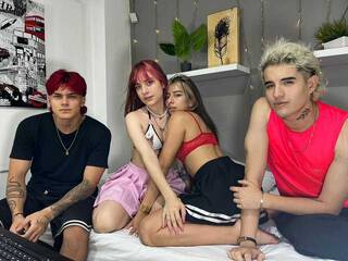 Эротический видеочат Fourlov3-