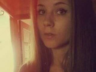 Эротический видеочат foxygirl987