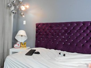 Эротический видеочат Foxykandy