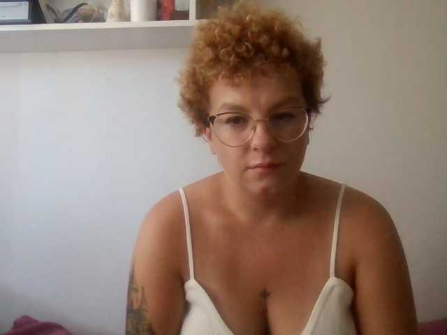 Скриншоты трансляции FrancesLovely