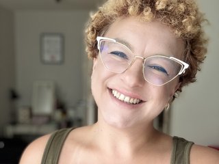 Эротический видеочат FrancesLovely