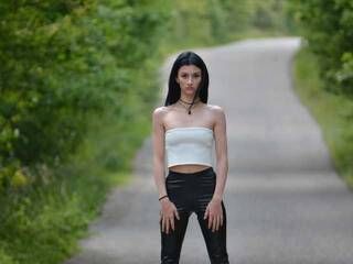 Эротический видеочат GadeeaRed