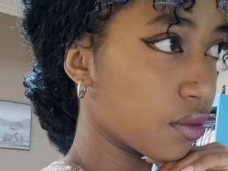 Эротический видеочат GaelleLaFrenchy