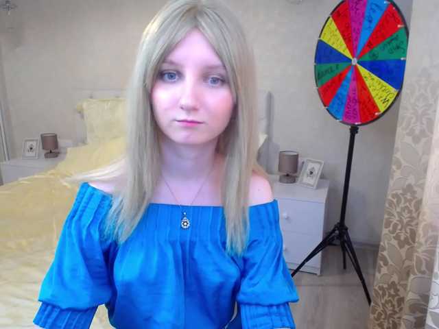Фотографии YourDesserte Hello guys! Welcome to my room) Lets chat and have fun together! PVT-GRP On for you) spin wheel for 100! hot show with a wet t-shirt!