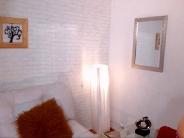 Скриншоты трансляции GiannaWatson