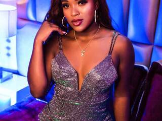 Эротический видеочат GinnaDiior