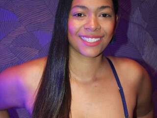 Эротический видеочат GinnaPalmer