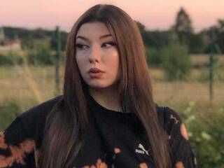 Эротический видеочат GinnyHeart