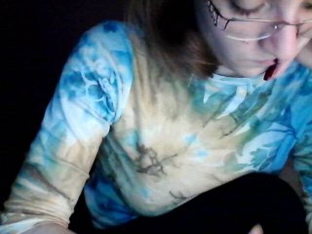 Скриншоты трансляции GoodGirlXS