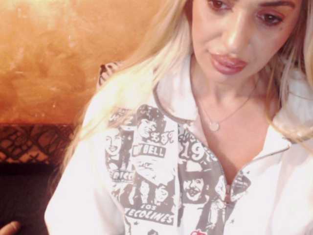 Скриншоты трансляции goodspleasure