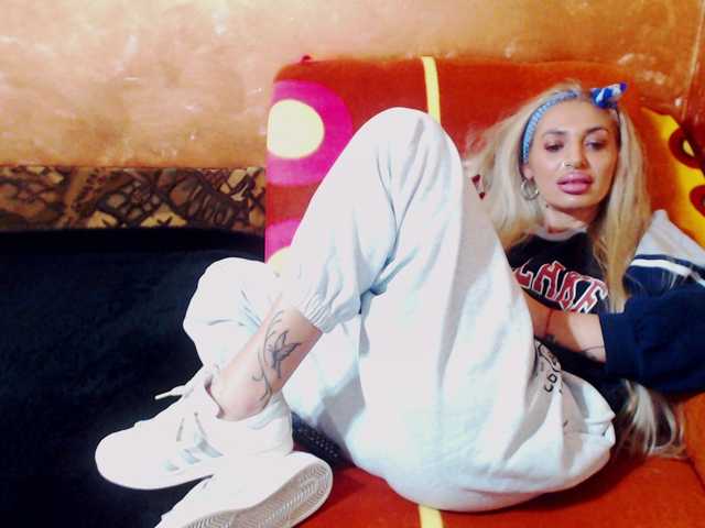 Скриншоты трансляции goodspleasure