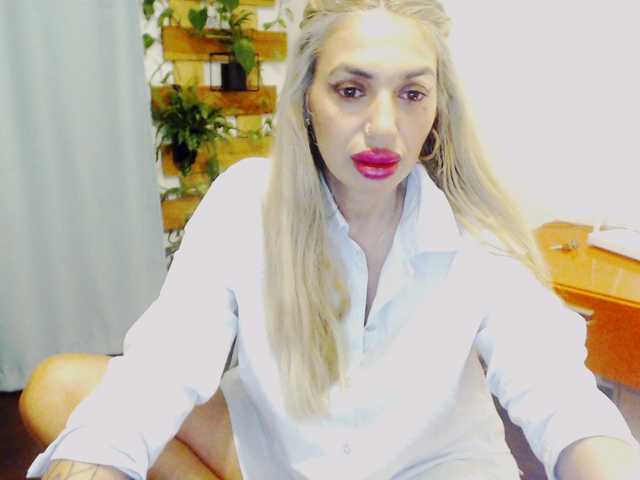 Скриншоты трансляции goodspleasure