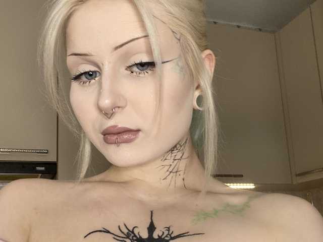 Фотография профиля goth-bimbo