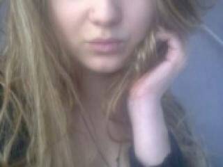 Эротический видеочат haleymoley