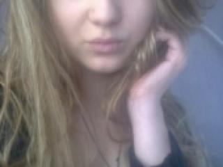 Эротический видеочат haleymoley