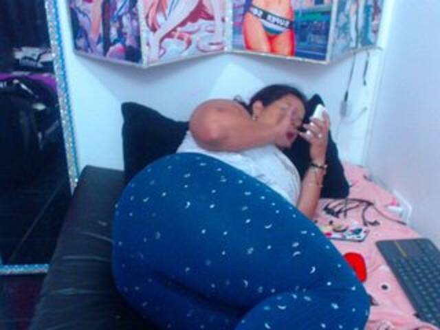 Скриншоты трансляции haleypaige