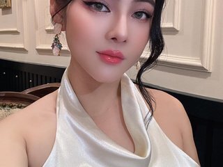 Эротический видеочат HamyQueen