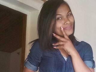 Эротический видеочат Hanaehikari2