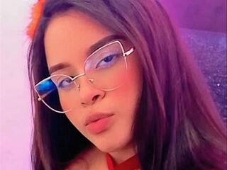 Эротический видеочат hanamilkk