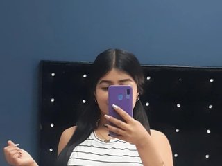 Эротический видеочат HannaEvanss