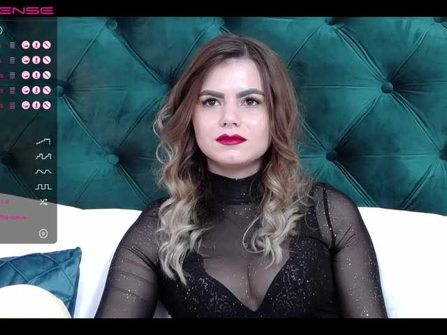 Скриншоты трансляции HannaGrace