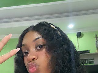 Эротический видеочат Hannan-baker