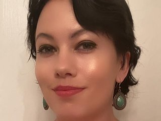 Эротический видеочат Hazelrea