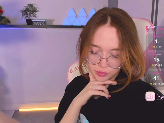 Скриншоты трансляции hee_jin