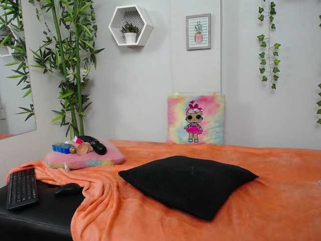 Скриншоты трансляции hellen-fox