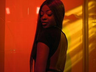 Эротический видеочат hellenhyllss