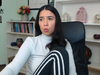 Фотографии Henriqua #lovenseon #maybe #squirt #lovense #lush #ohmibod #new #cute #teen #brunette #sensual #pussy