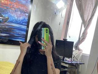 Эротический видеочат HilaryRios