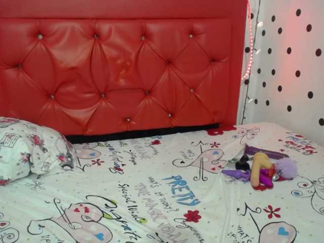 Скриншоты трансляции hillary-kitty