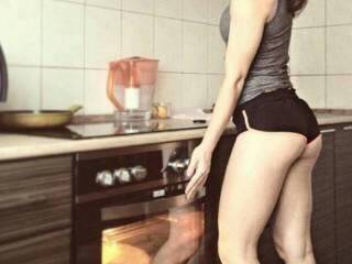 Эротический видеочат hollidolli