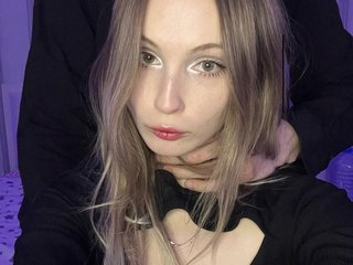 Эротический видеочат hollyJoys