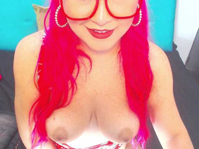 Скриншоты трансляции HoneyBunnyX