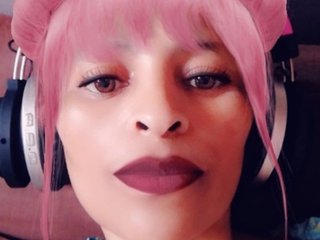 Эротический видеочат HoneyHeat1