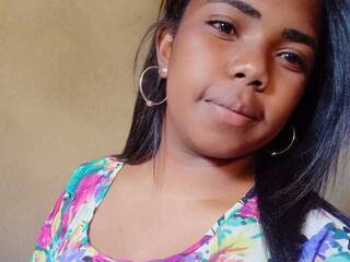 Эротический видеочат Honeyhoney3