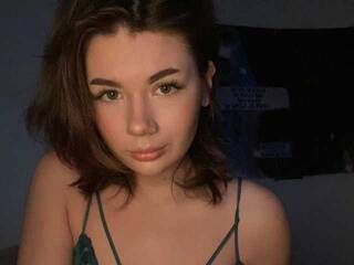 Эротический видеочат HornyKittya