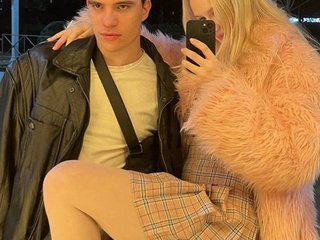 Эротический видеочат HotAddiction