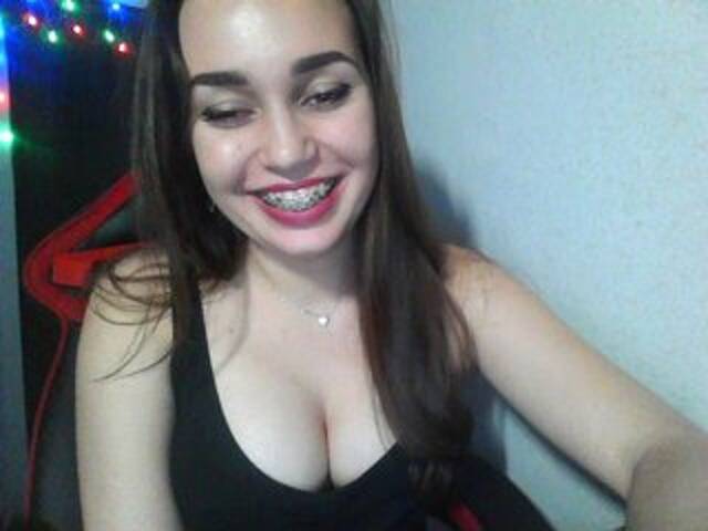 Скриншоты трансляции hotgirl888