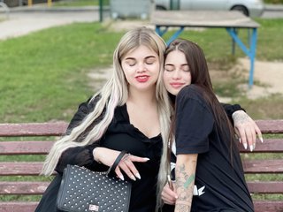 Эротический видеочат Hotgirls221