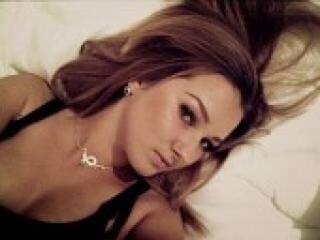 Эротический видеочат hoti69