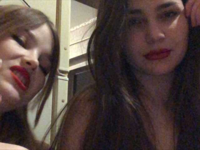 Скриншоты трансляции Liza_and_Vika
