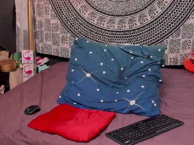 Скриншоты трансляции Hotschocolate