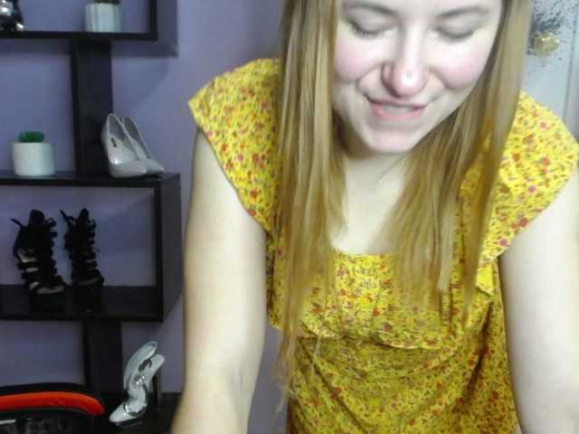 Скриншоты трансляции hottiexLayla