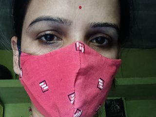 Эротический видеочат HOTZY1