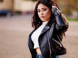 Эротический видеочат Iasima