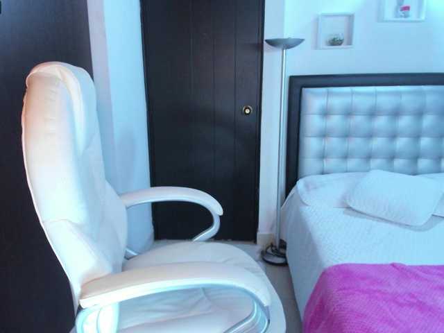 Скриншоты трансляции ImCharlotteX